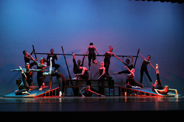 Grit and Grace: Dance Review and Photo Slideshow