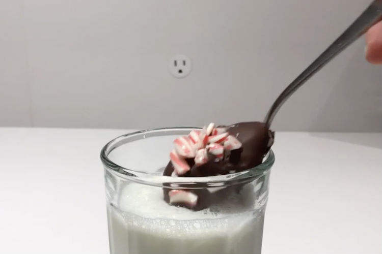 Fourcast Tasty: Hot Chocolate Spoons